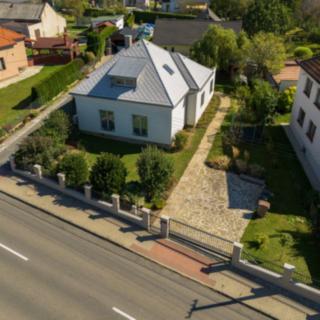 Prodej rodinného domu 200 m² Zlín, Lešenská