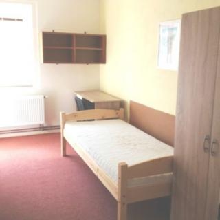 Pronájem podílu pokoje 150 m² Brno