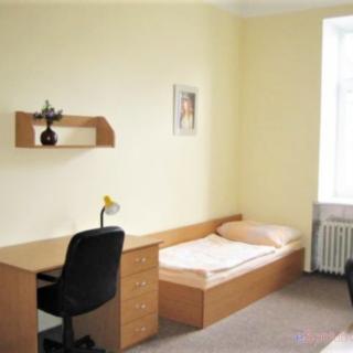 Pronájem pokoje 70 m² Opava, Hradecká