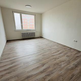 Pronájem bytu 3+kk 57 m² Chropyně, Moravská
