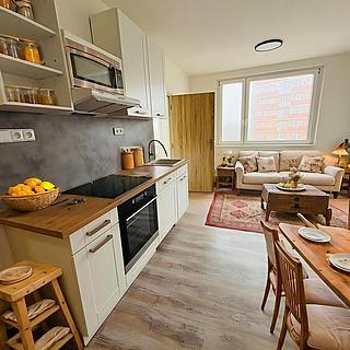 Pronájem bytu 3+kk 57 m² Chropyně, Moravská