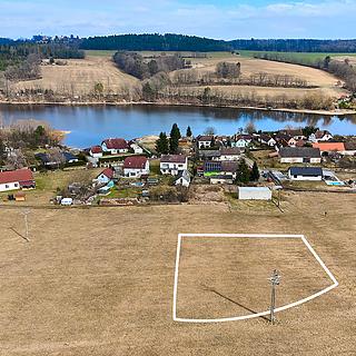 Prodej stavební parcely 2 072 m² Hluboká nad Vltavou Purkarec