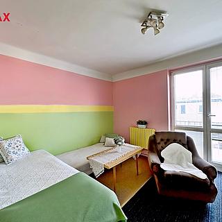 Prodej bytu 3+kk 56 m² Týn nad Vltavou Malá Strana, Orlická