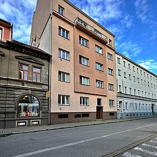 Pronájem bytu 3+kk 87 m&sup2; České Budějovice