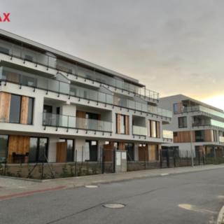 Pronájem bytu 1+kk a garsoniéry 62 m² Hluboká nad Vltavou, Potoční