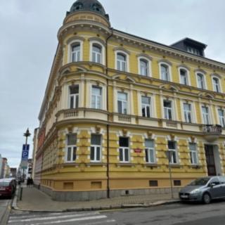 Pronájem bytu 2+1 75 m² České Budějovice 6, Žižkova tř.