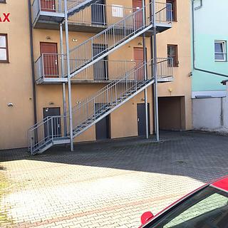 Pronájem parkovacího místa 20 m² České Budějovice 3, J. Š. Baara