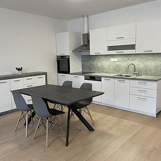 Pronájem bytu 3+kk, 85m²