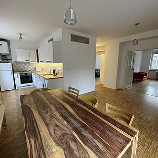 Pronájem bytu 3+kk 70 m&sup2; Brno