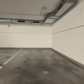 Pronájem garáže 13 m² Brno Žebětín, Novodvorská