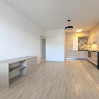 Pronájem bytu 2+kk 61 m² Brno Líšeň, Houbalova