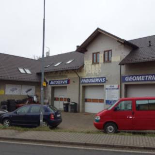 Prodej dvougeneračního domu 508 m² Kynšperk nad Ohří