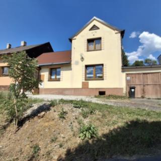 Prodej rodinného domu 95 m² Luby