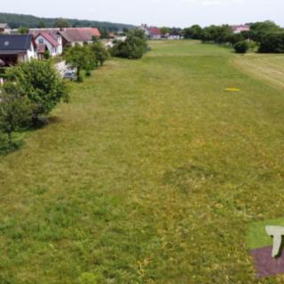 Prodej stavební parcely 984 m² Tetín