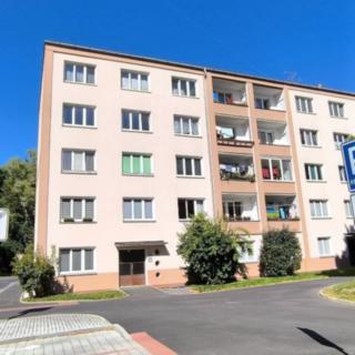 Pronájem bytu 2+1 56 m² Cheb, 17. listopadu