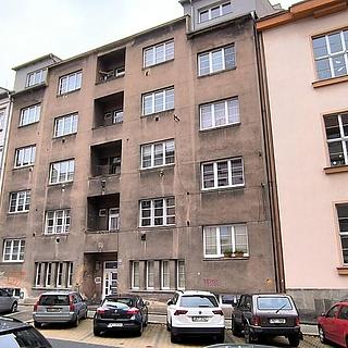 Pronájem bytu 3+kk 76 m² Cheb, Mánesova