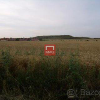 Prodej komerčního pozemku 4 000 m² Ořech