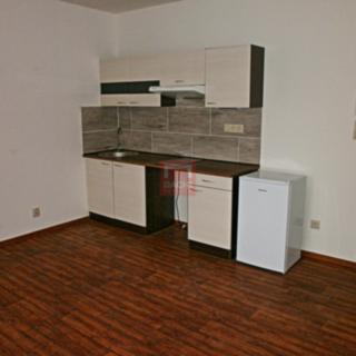 Pronájem bytu 1+kk a garsoniéry 27 m² Olomouc Lazce, Dlouhá