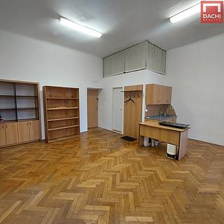 Pronájem bytu 1+kk a garsoniéry 35 m² Olomouc, tř. Svobody