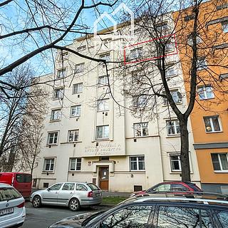 Prodej bytu 2+1 53 m² Plzeň Východní Předměstí, Guldenerova