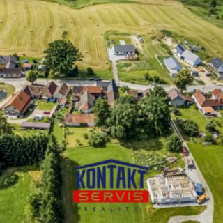 Prodej stavební parcely 703 m² Nová Ves