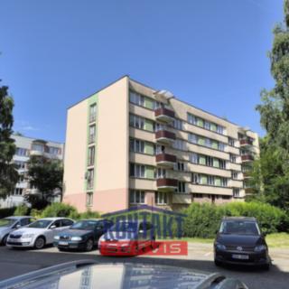 Prodej bytu 3+1 65 m² Velešín, Sídliště