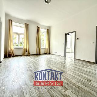 Pronájem bytu 3+1 90 m² České Budějovice 1, Hradební