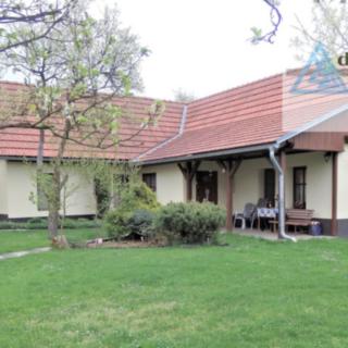 Prodej hotelu, penzionu 160 m² Brumov-Bylnice