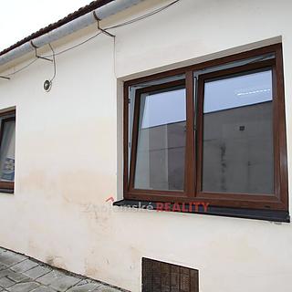 Pronájem kanceláře 41 m² Znojmo, Horní Česká