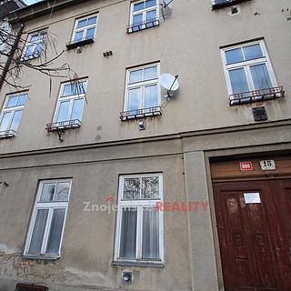 Pronájem bytu 2+1 84 m&sup2; Znojmo