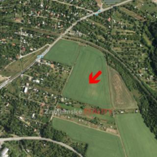 Prodej komerčního pozemku 19 700 m² Dobšice