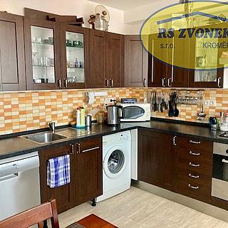 Pronájem bytu 2+1 57 m² Chropyně, Nádražní