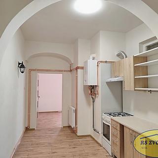 Pronájem bytu 3+1 82 m&sup2; Olomouc