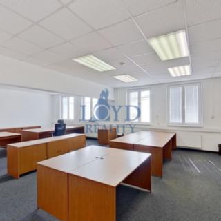 Pronájem kanceláře 517 m² Karlovy Vary Stará Role, Závodu míru