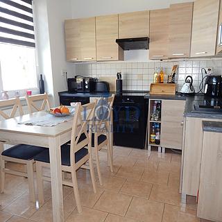 Prodej bytu 3+1 74 m² Sokolov, Jednoty