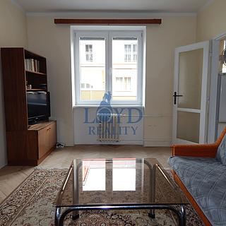 Prodej bytu 2+1 43 m² Karlovy Vary