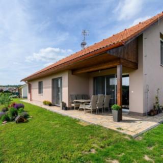 Prodej rodinného domu 121 m² Všeruby
