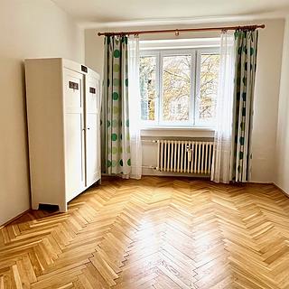 Pronájem bytu 2+1 66 m² Praha