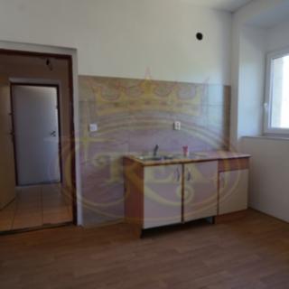 Prodej bytu 3+1 73 m² Choustníkovo Hradiště