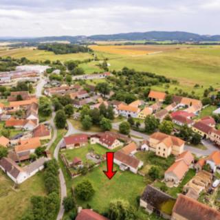 Prodej stavební parcely 1309 m² Jinín