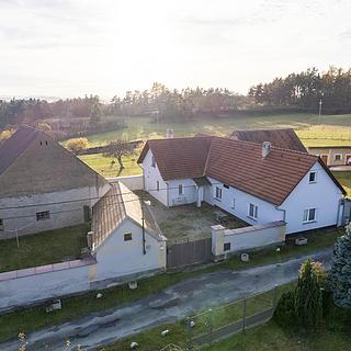 Prodej rodinného domu 141 m² Horažďovice Komušín