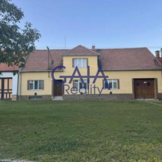 Prodej rodinného domu 250 m² Rohatec