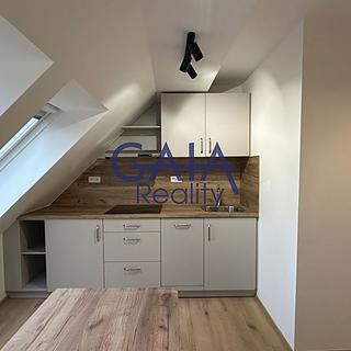 Pronájem bytu 2+1 48 m² Kyjov, tř. Komenského