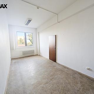 Pronájem kanceláře 74 m² Havířov Šumbark, Lidická
