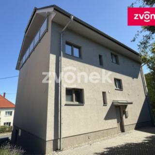 Pronájem bytu 1+1 16 m² Zlín, Štefánikova