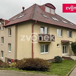 Pronájem bytu 1+1 40 m&sup2; Zlín