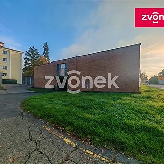Pronájem garáže 18 m² Zlín, U Náhonu