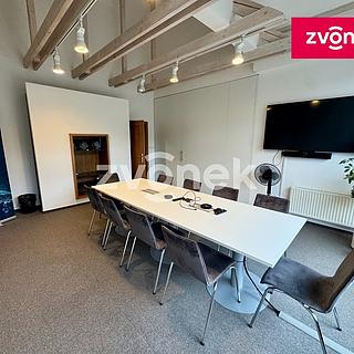 Pronájem kanceláře Zlín, Vršava I