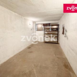 Prodej garáže 16 m² Zlín Příluky, Dřevnická