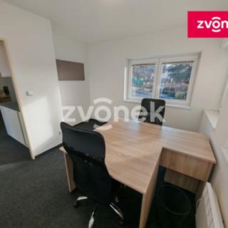 Pronájem ostatního komerčního prostoru 35 m² Zlín Mladcová, Návesní